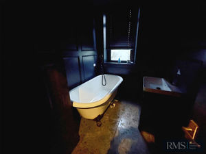 Photo 1- click for photo gallery